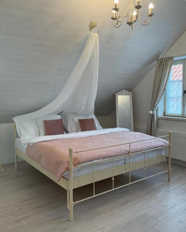 Boutique Hotel Soukenikuv Dum Kutna Hora Ngoại thất bức ảnh